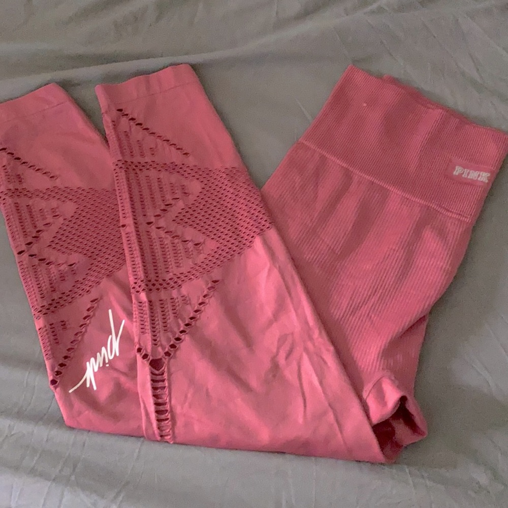 Slightly worn pink legging Great compression/fit